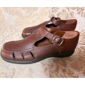 Easentials By Etienne Aigner MARNIE Brown Leather Marie Jane Shoes Sz 6 1/2 Med